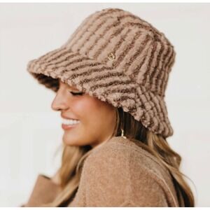 Pretty Simple Tatum Wide Corduroy Bucket Hat Camel Y2K Brown Fuzzy NWT Cozy Gift
